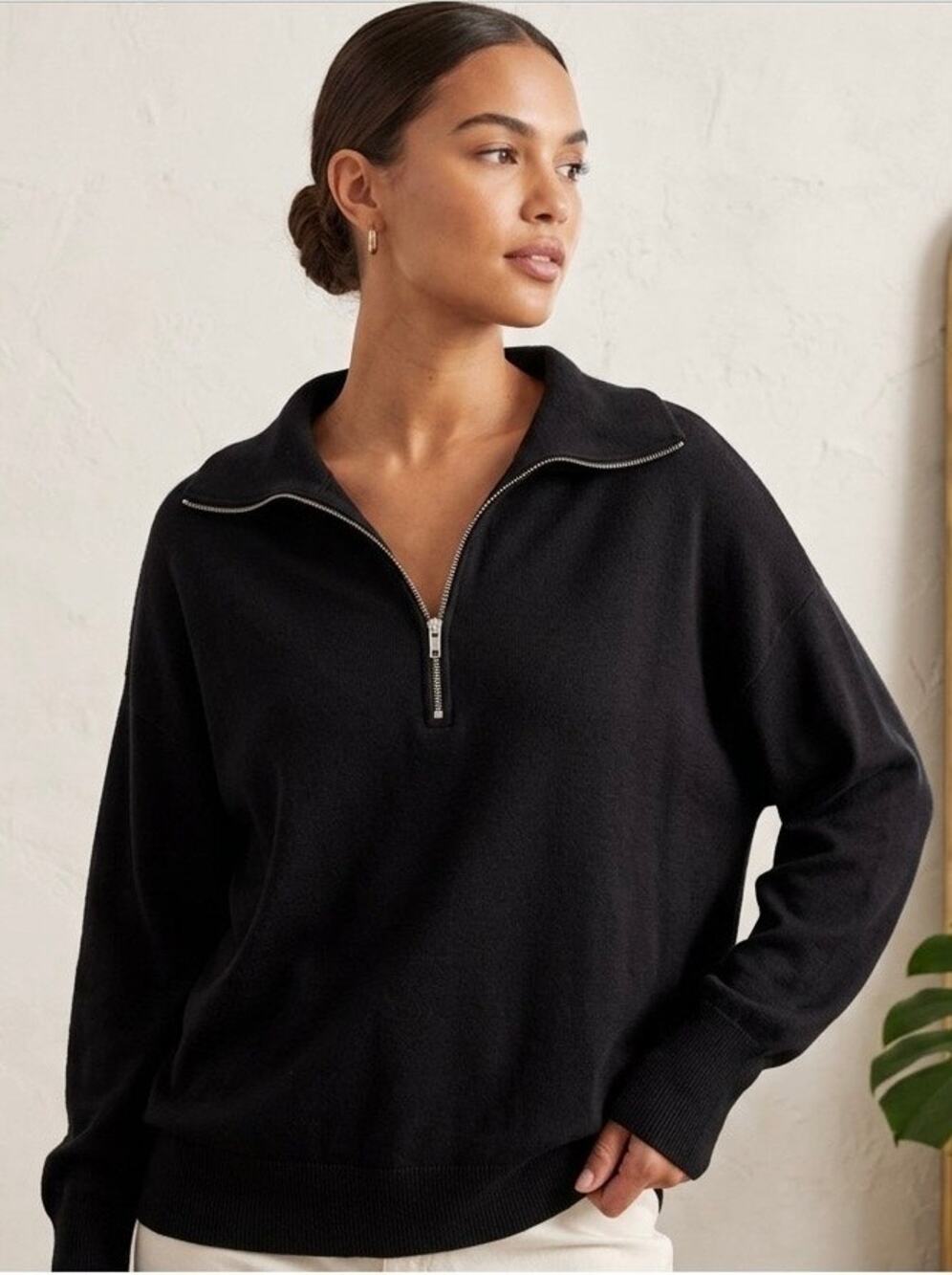 Abercrombie & Fitch Black Quarter Zip Pullover Womens Size Medium